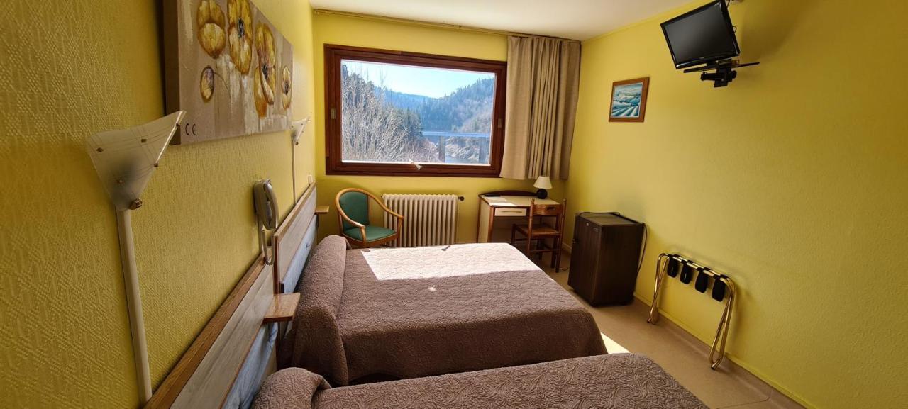 Garabit Hotel Anglards de Saint Flour Exterior foto