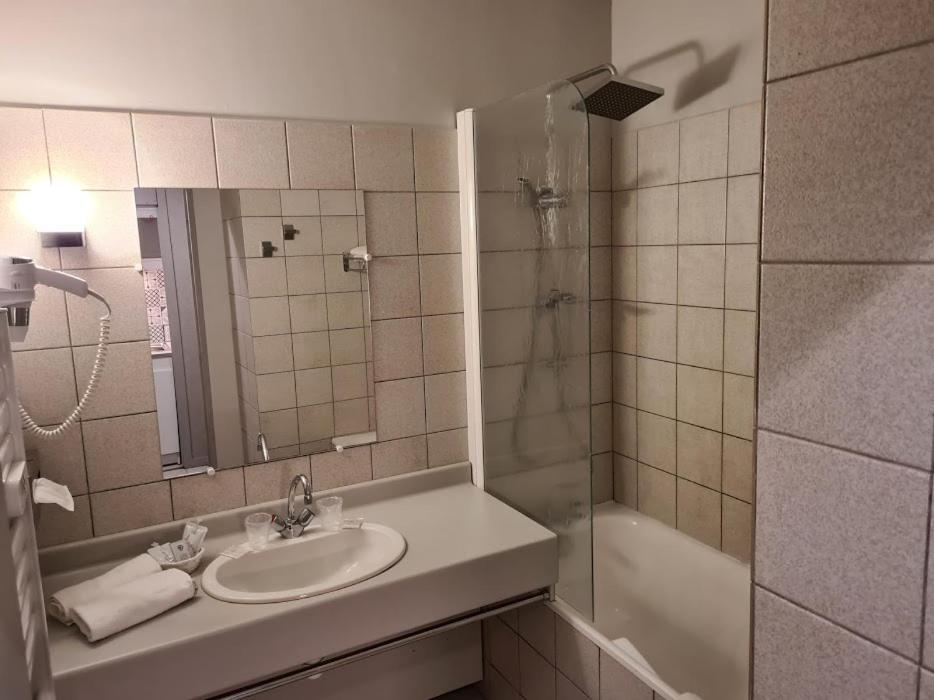 Garabit Hotel Anglards de Saint Flour Exterior foto